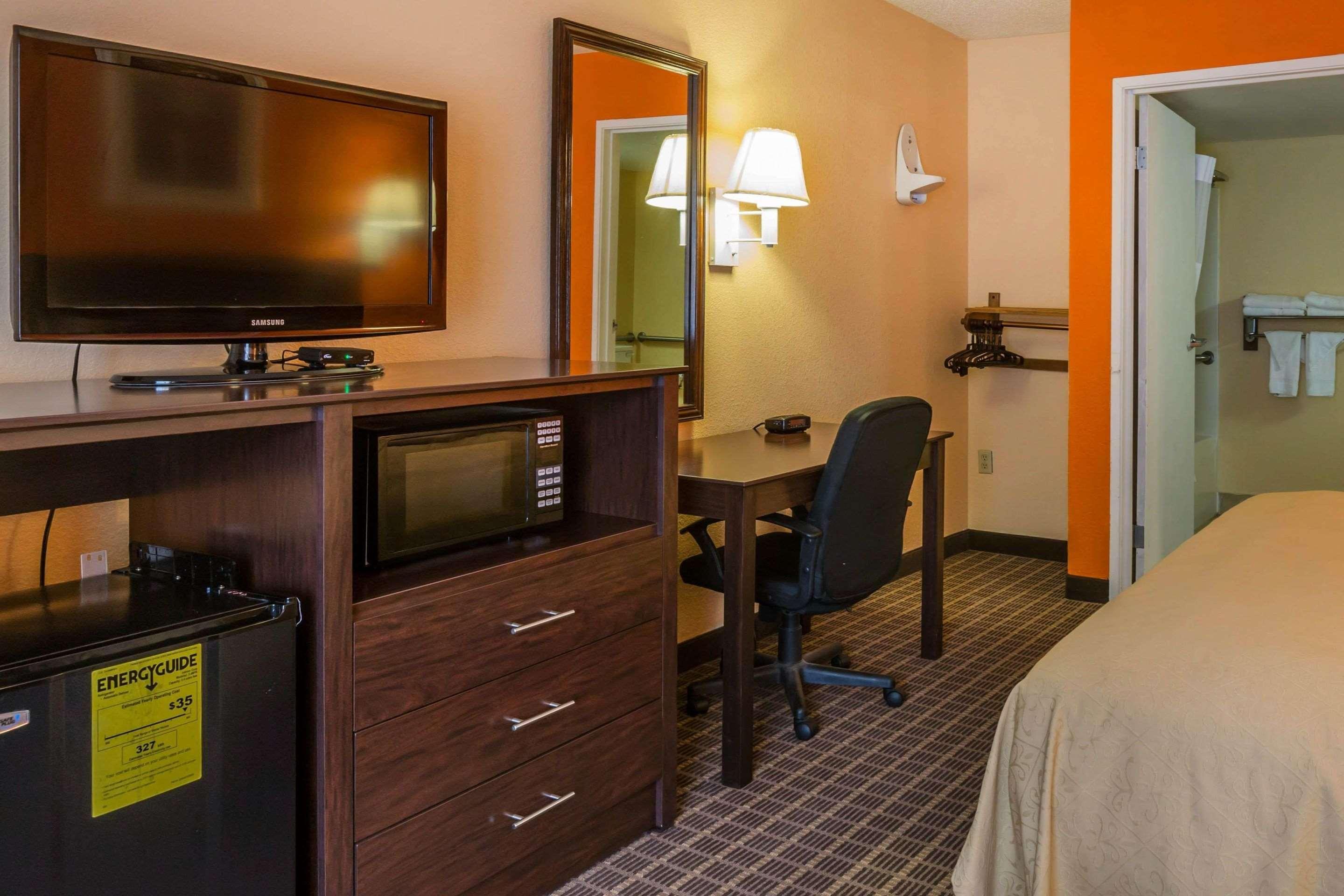 Quality Inn Greer Extérieur photo